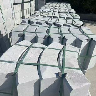 南通 芝麻灰弧形路沿石