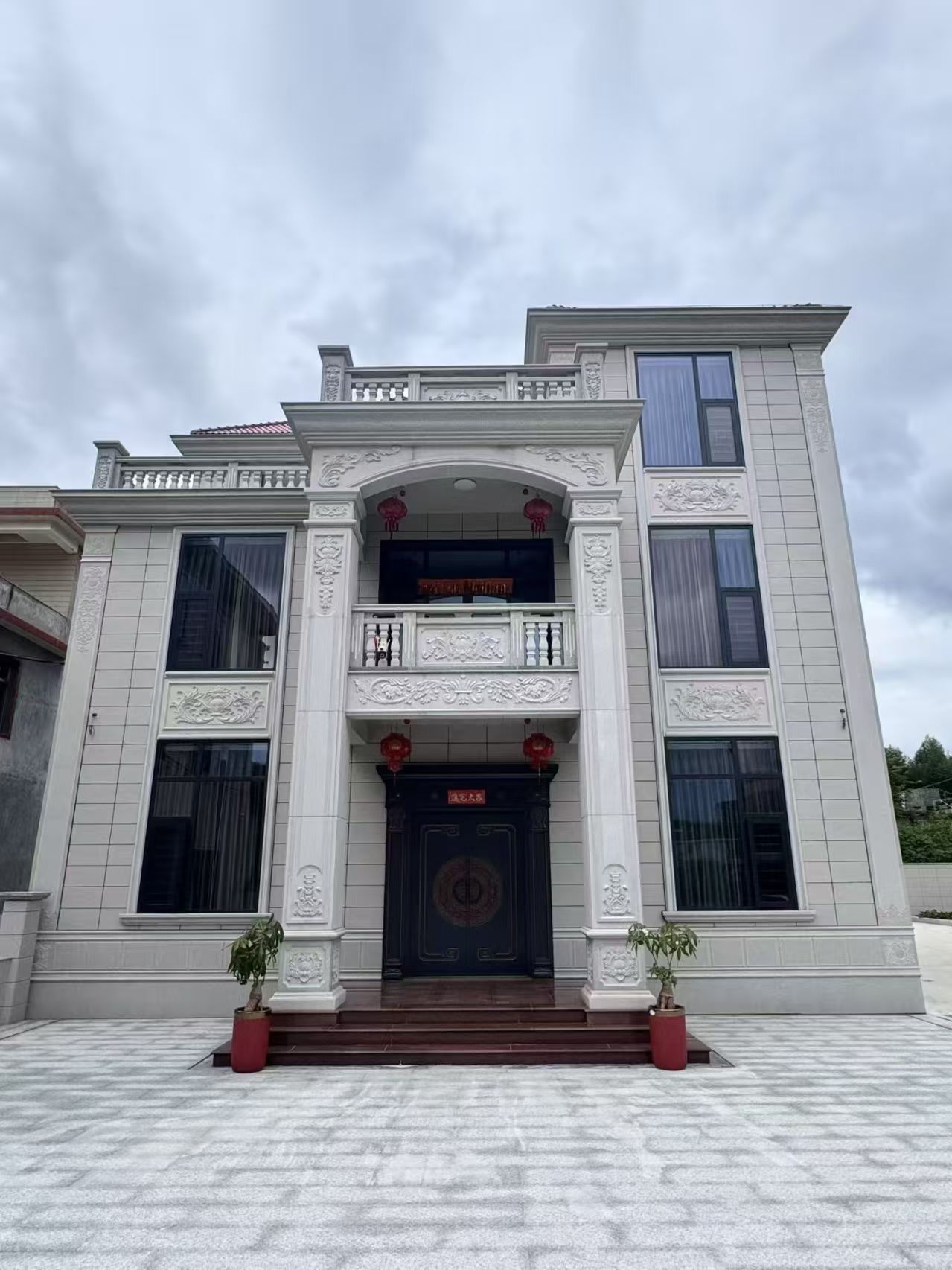 南通 芝麻白石材别墅干挂案例展示