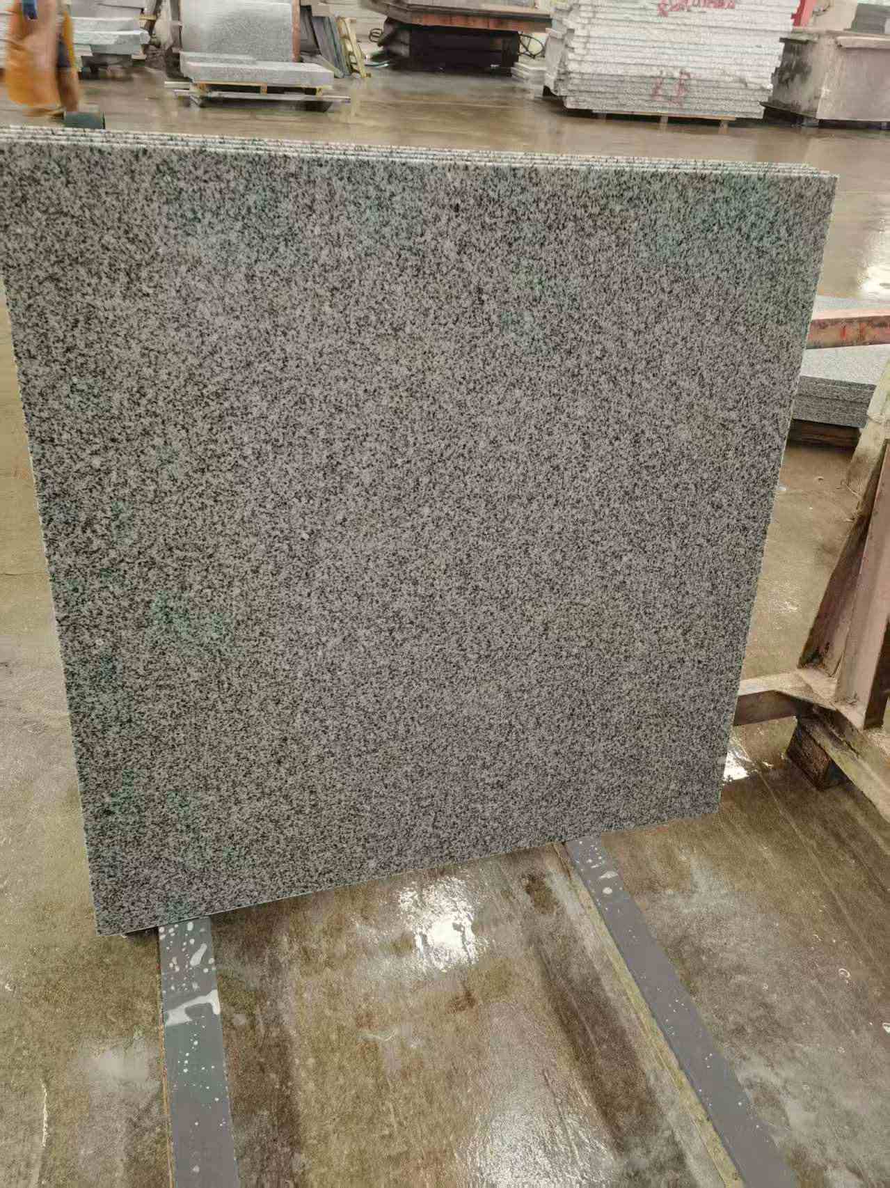 南通 芝麻白光面900*900，高地铁标准