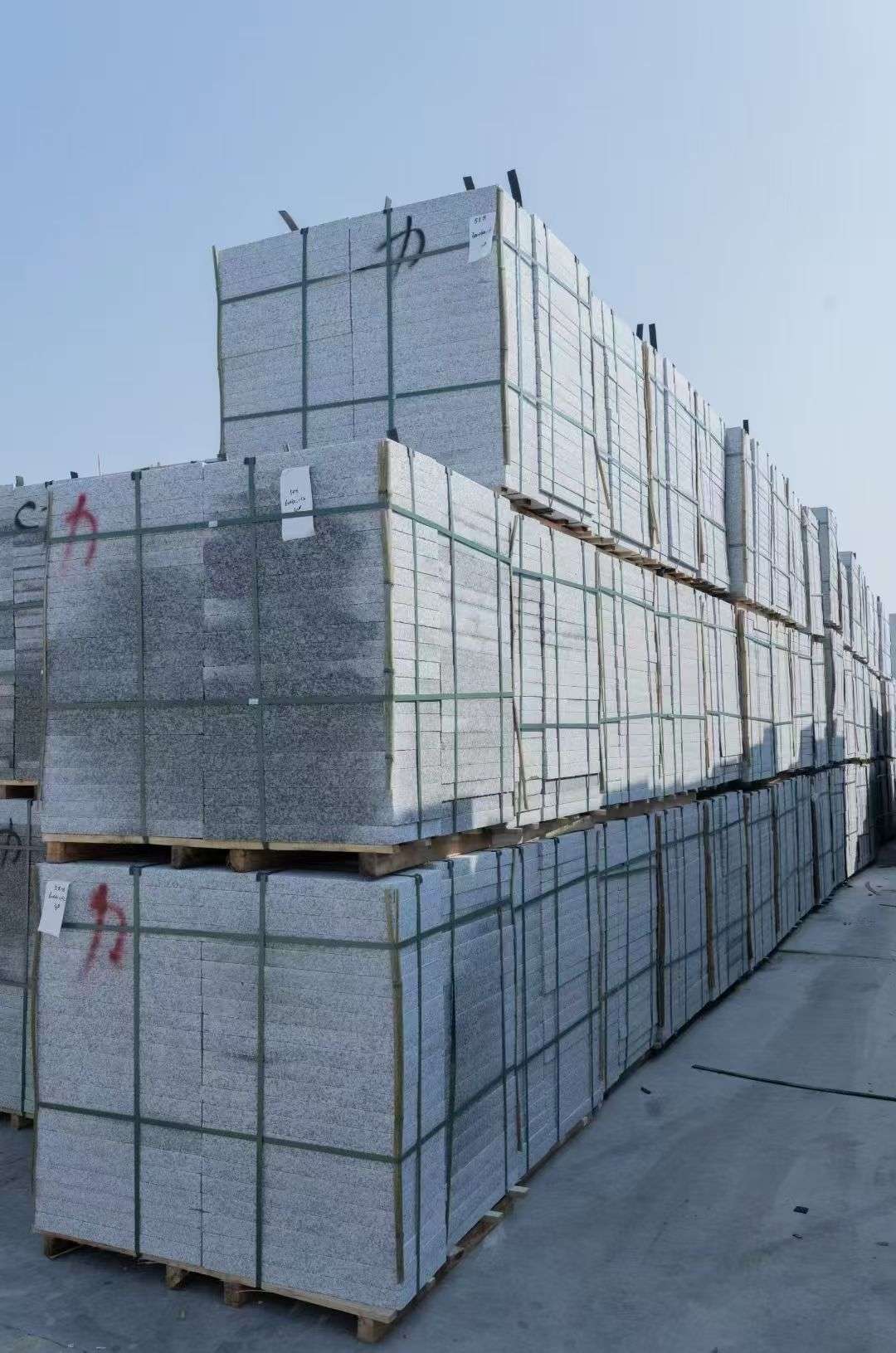 南通 芙蓉白、大花白、小白花荔枝面成品地铺石