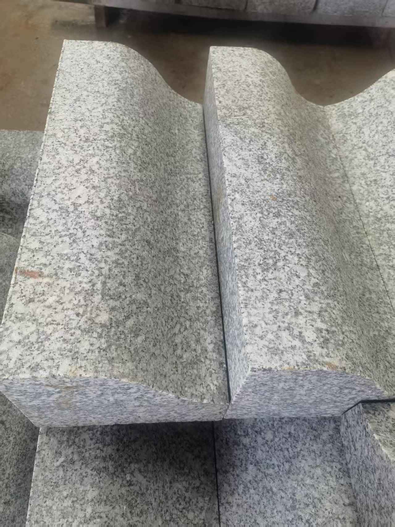 南通芙蓉白S型拉丝面路沿石